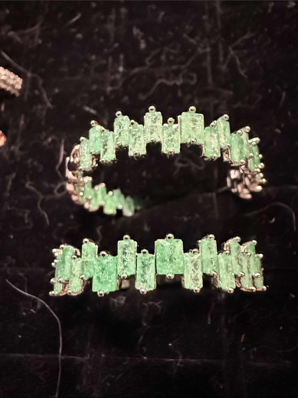 🌻Green Crystal Jade Bar Hoop Earrings - Elegant Sparkle